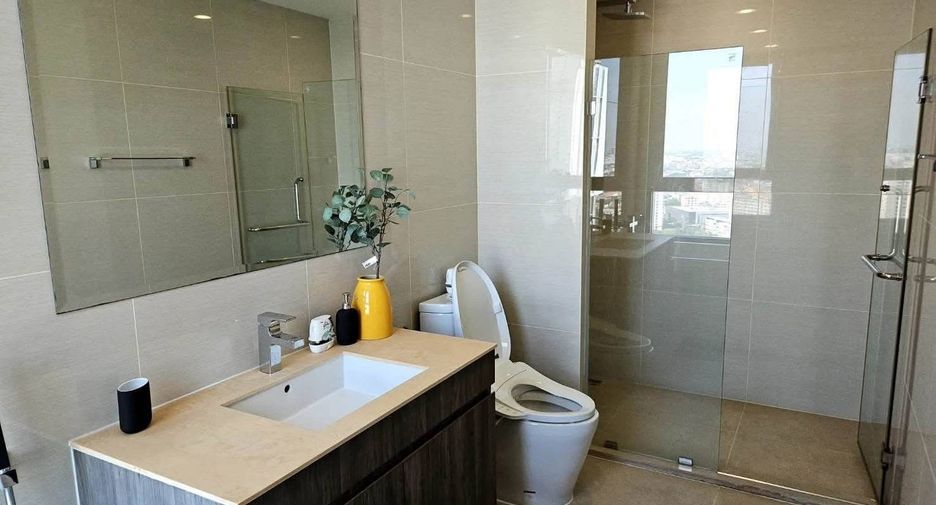 For rent 2 bedrooms condo in Bang Na, Bangkok