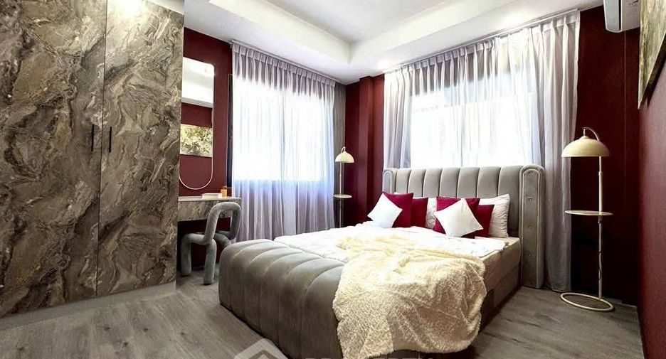 For sale 5 bedrooms house in Bang Lamung, Chonburi