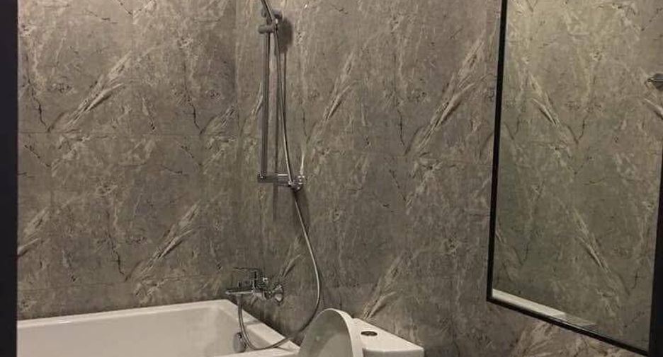 Condo en alquiler de 2 habitaciones en Khlong Toei, Bangkok
