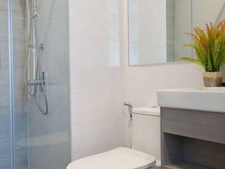 Condo en alquiler de 2 habitaciones en Bang Kapi, Bangkok