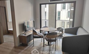 For rent 2 bedrooms condo in Huai Khwang, Bangkok