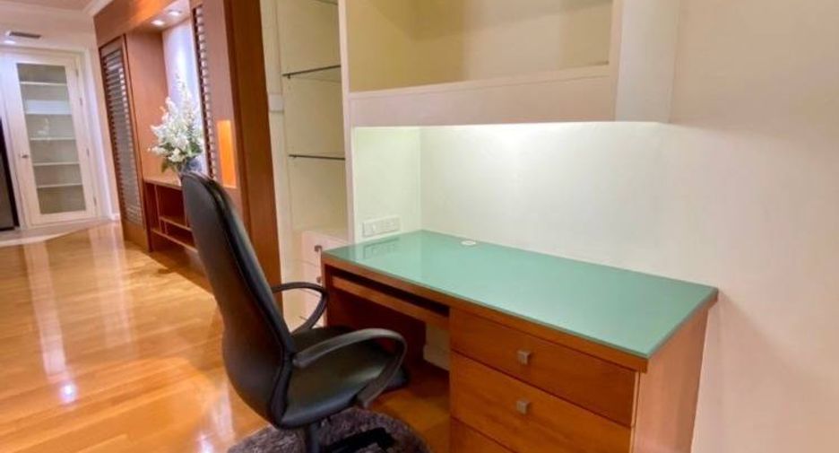 Wohnung zur Miete mit 3 Zimmer in Watthana, Bangkok
