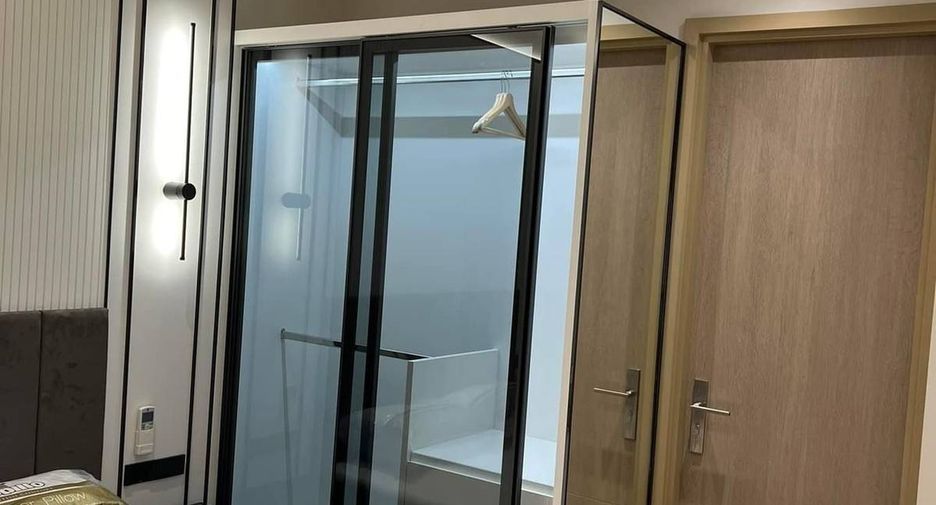 Wohnung zur Miete mit 1 Zimmer in Huai Khwang, Bangkok