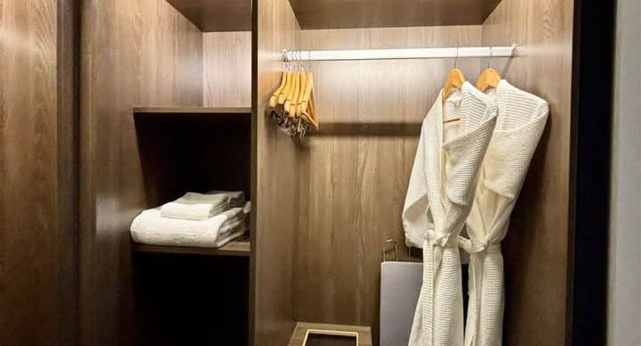 For rent 1 bed condo in Watthana, Bangkok