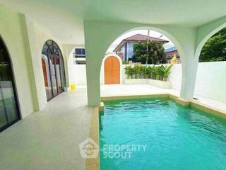 For rent 5 ベッドルーム house in Bang Lamung, Chonburi