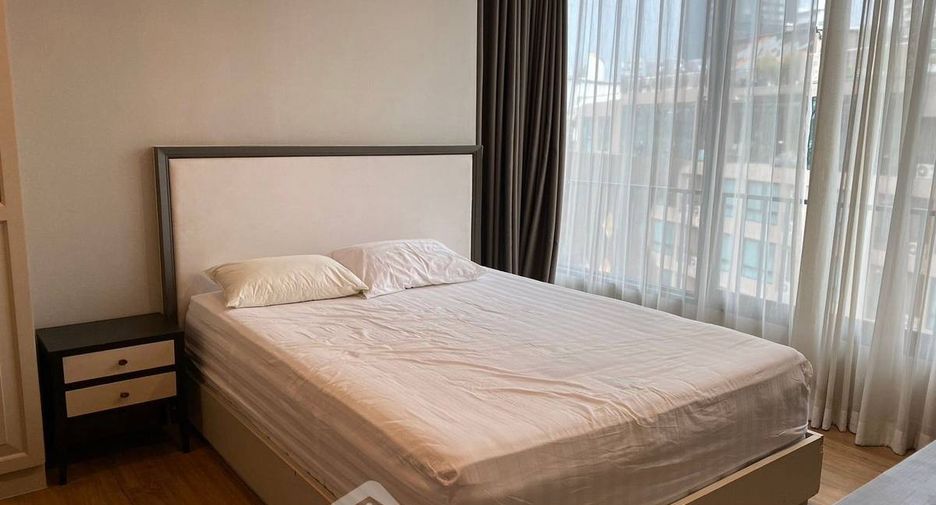 For rent 2 bedrooms condo in Pathum Wan, Bangkok