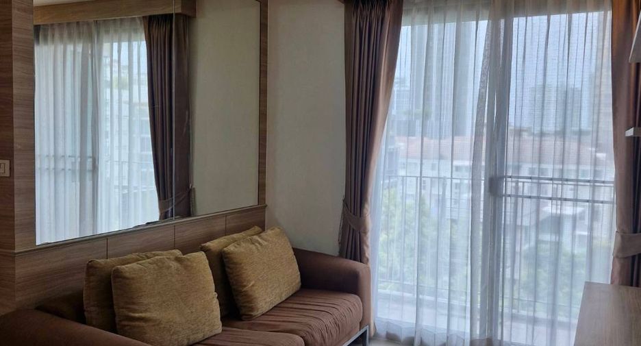 For rent 1 bed condo in Watthana, Bangkok