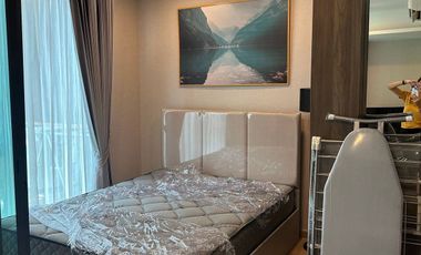 Condo en alquiler de 1 habitaciones en Huai Khwang, Bangkok