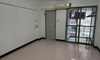 Apartment zum Kauf mit Studio in Bang Khae, Bangkok