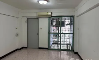Apartment zum Kauf mit Studio in Bang Khae, Bangkok