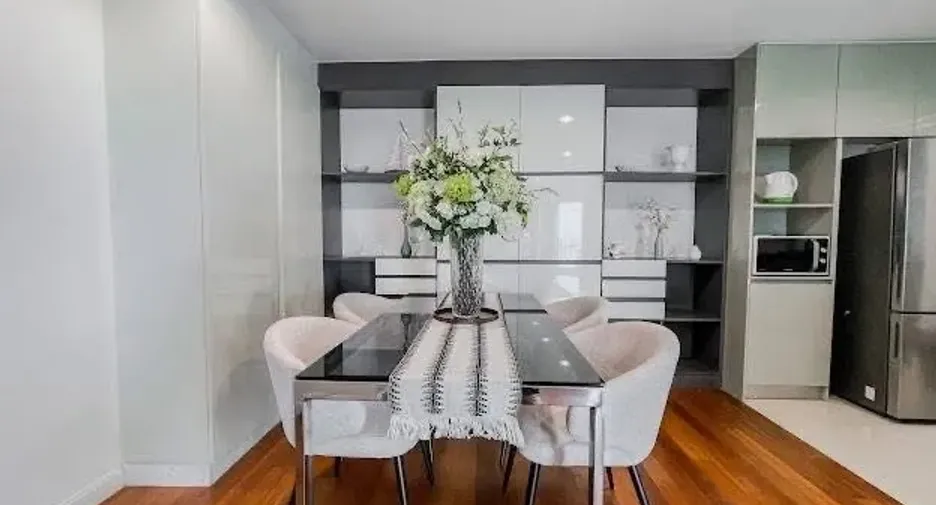 For rent 2 bedrooms condo in Huai Khwang, Bangkok