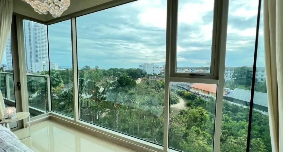 For sale 2 bedrooms condo in Jomtien, Pattaya