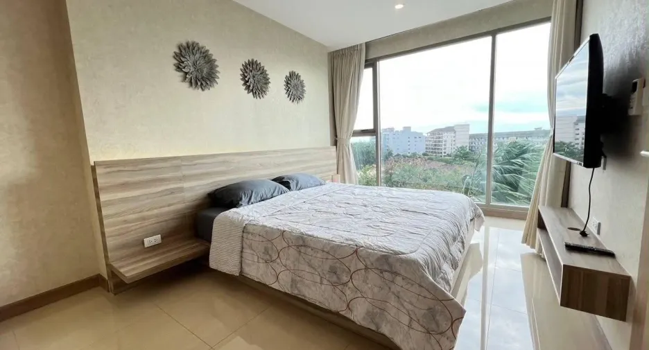For sale 2 bedrooms condo in Jomtien, Pattaya