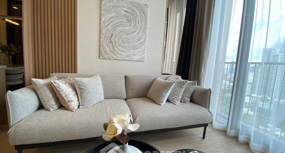 For rent 2 bedrooms condo in Watthana, Bangkok