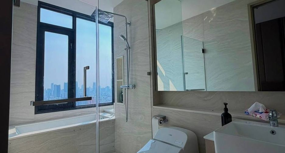 For rent 2 bedrooms condo in Ratchathewi, Bangkok