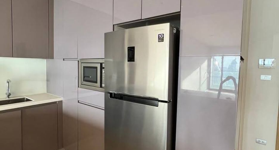 For rent 3 ベッドルーム condo in Khlong Toei, Bangkok