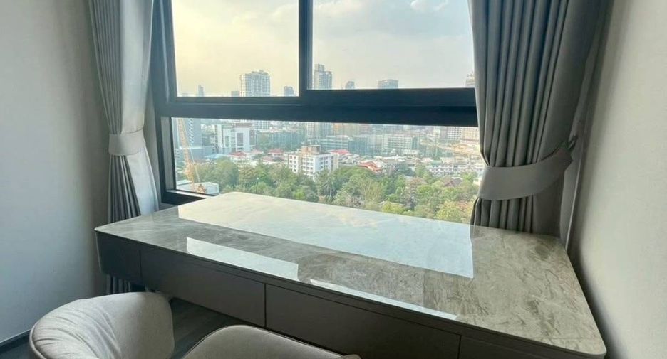 À louer 1 chambre condo à Khlong Toei, Bangkok