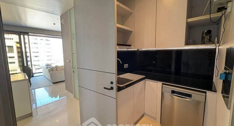 For rent 2 bedrooms condo in Khlong Toei, Bangkok