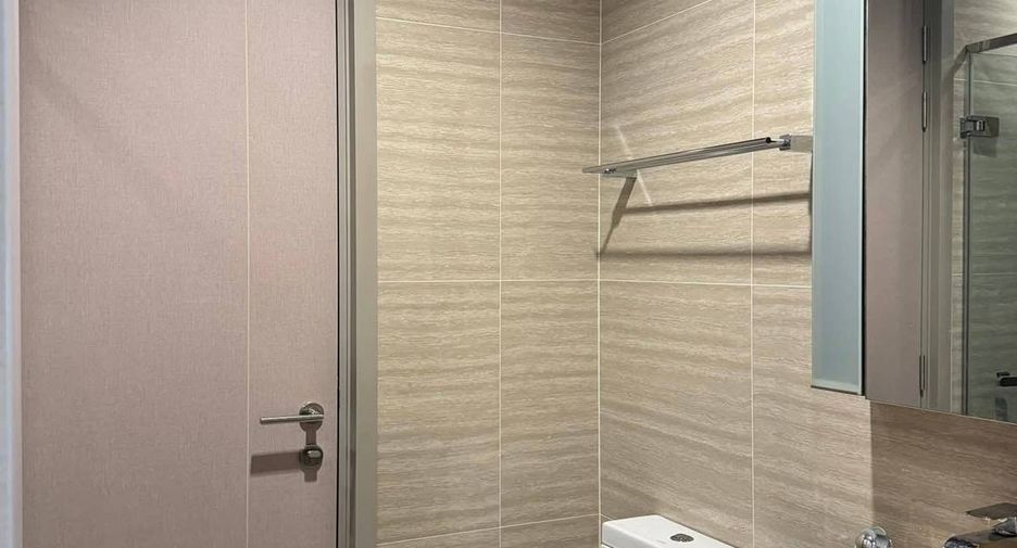 For rent 1 bed condo in Huai Khwang, Bangkok