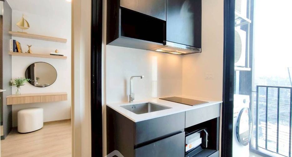 À louer 1 chambre condo à Huai Khwang, Bangkok