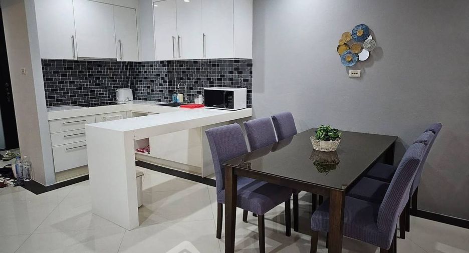 For rent 2 bedrooms condo in Bang Lamung, Chonburi