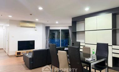 For rent 3 bedrooms condo in Huai Khwang, Bangkok