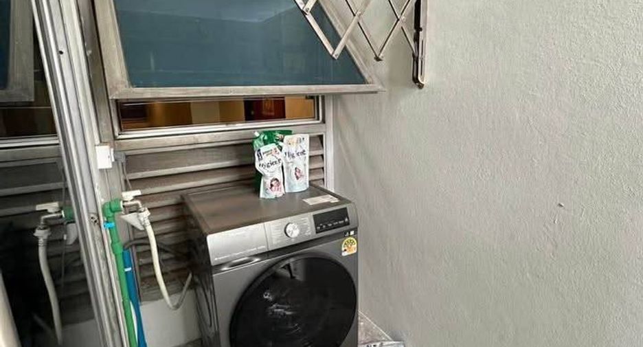 For rent 2 bedrooms condo in Sathon, Bangkok