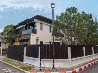 Casa en alquiler de 3 habitaciones en Prawet, Bangkok