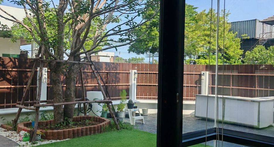 Casa en alquiler de 3 habitaciones en Prawet, Bangkok