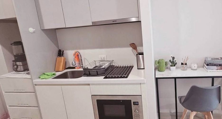 Wohnung zur Miete mit 1 Zimmer in Pathum Wan, Bangkok