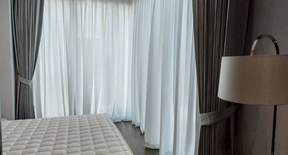 For rent 2 bedrooms condo in Sathon, Bangkok