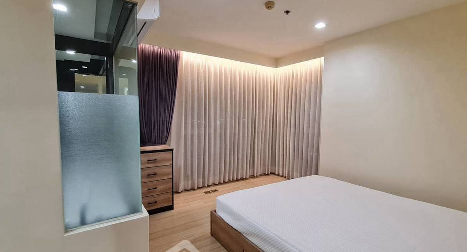 Wohnung zur Miete mit 2 Zimmer in Phra Khanong, Bangkok
