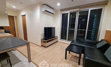 Condo en alquiler de 2 habitaciones en Phra Khanong, Bangkok