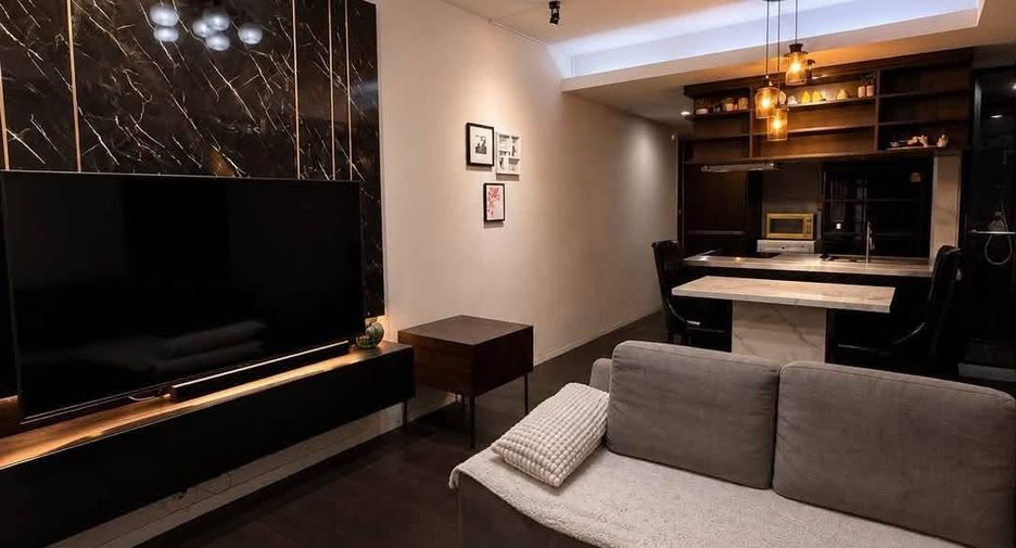 For rent 2 bedrooms condo in Watthana, Bangkok
