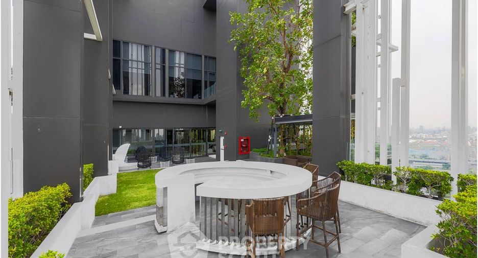 Wohnung zur Miete mit 1 Zimmer in Pathum Wan, Bangkok