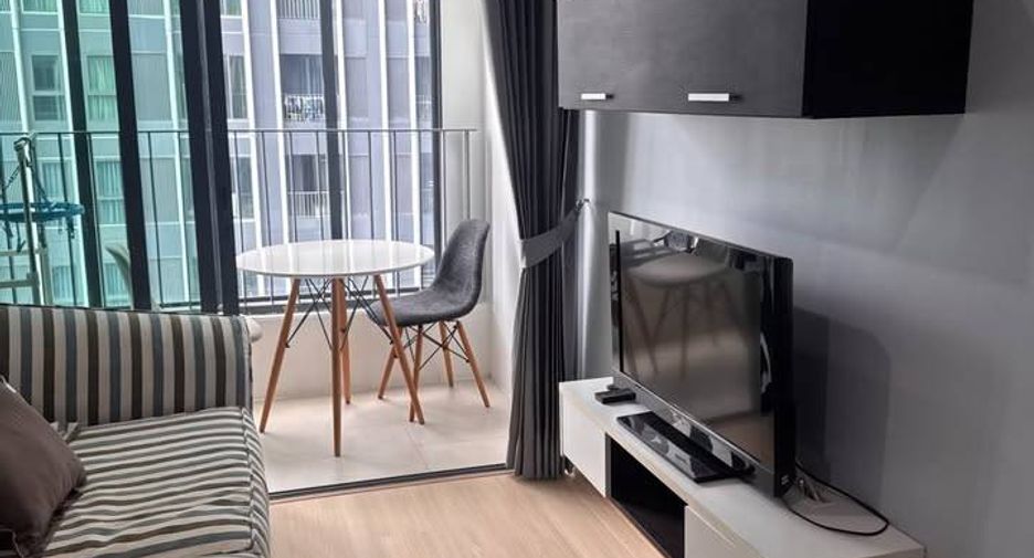 Condo en alquiler de 1 habitaciones en Bang Rak, Bangkok
