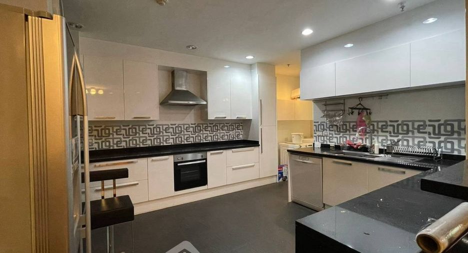 Condo en alquiler de 2 habitaciones en Khlong Toei, Bangkok