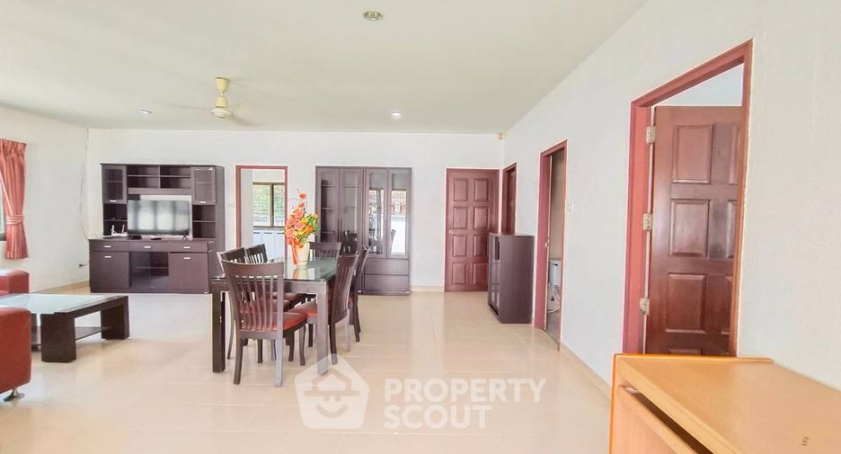 À louer 3 chambres maison à Jomtien, Pattaya