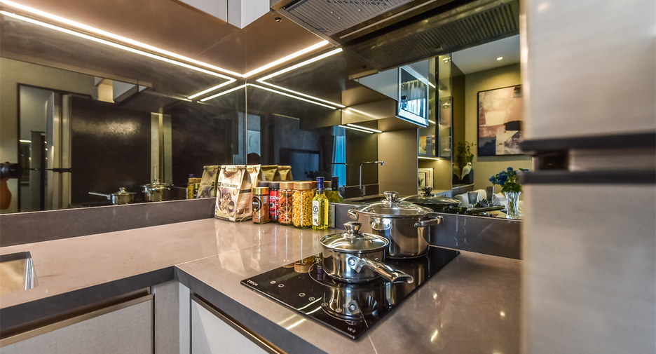 For sale 1 bed condo in Ratchathewi, Bangkok