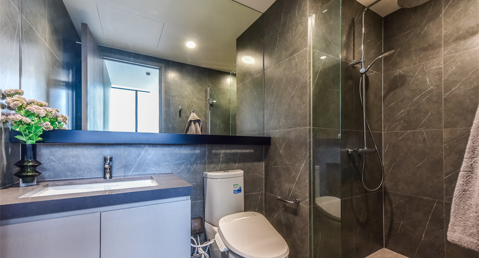 For sale 1 bed condo in Ratchathewi, Bangkok