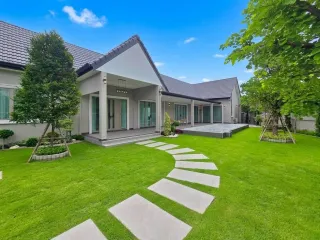 出售 4 卧室 独立屋 在 Bang Lamung, Chon Buri