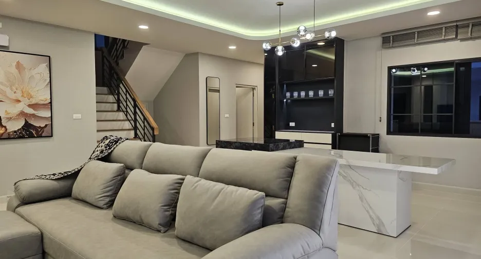 Haus zur Miete mit 4 Zimmer in Bang Phli, Samut Prakan