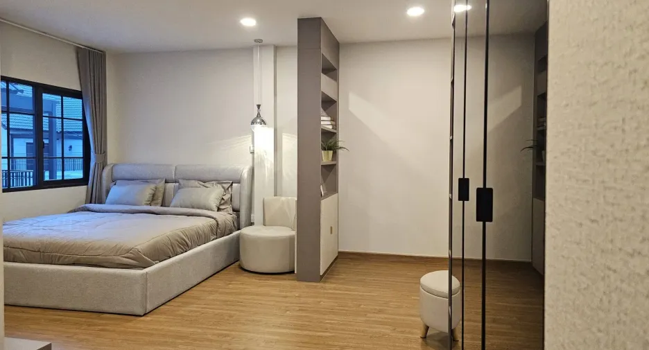 Haus zur Miete mit 4 Zimmer in Bang Phli, Samut Prakan