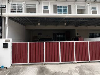 Casa en alquiler de 4 habitaciones en Thalang, Phuket