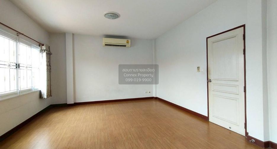 Casa en venta de 3 habitaciones en Bang Phli, Samut Prakan