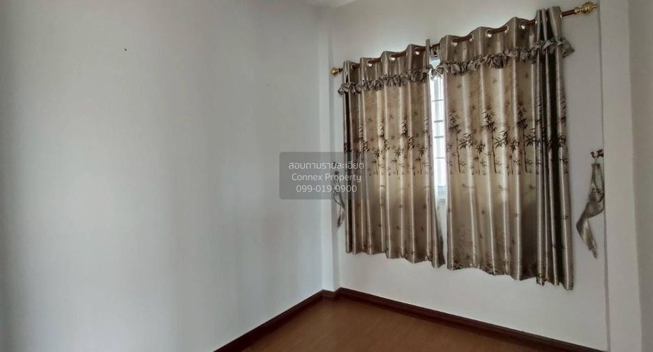 Casa en venta de 3 habitaciones en Bang Phli, Samut Prakan