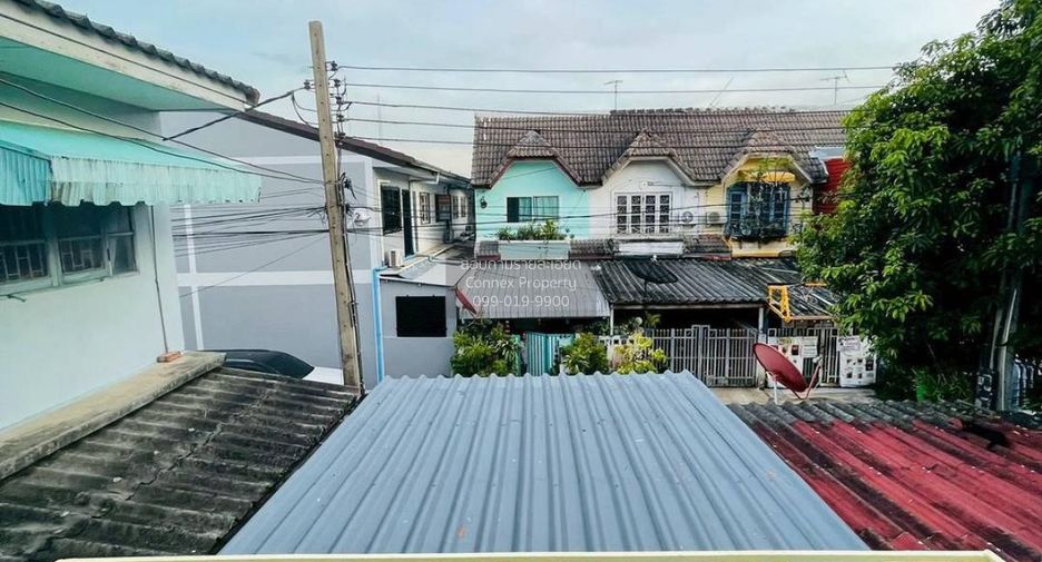 Reihenhaus zum Kauf mit 2 Zimmer in Bang Bua Thong, Nonthaburi