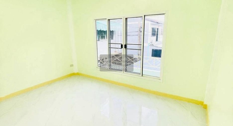 Reihenhaus zum Kauf mit 2 Zimmer in Bang Bua Thong, Nonthaburi