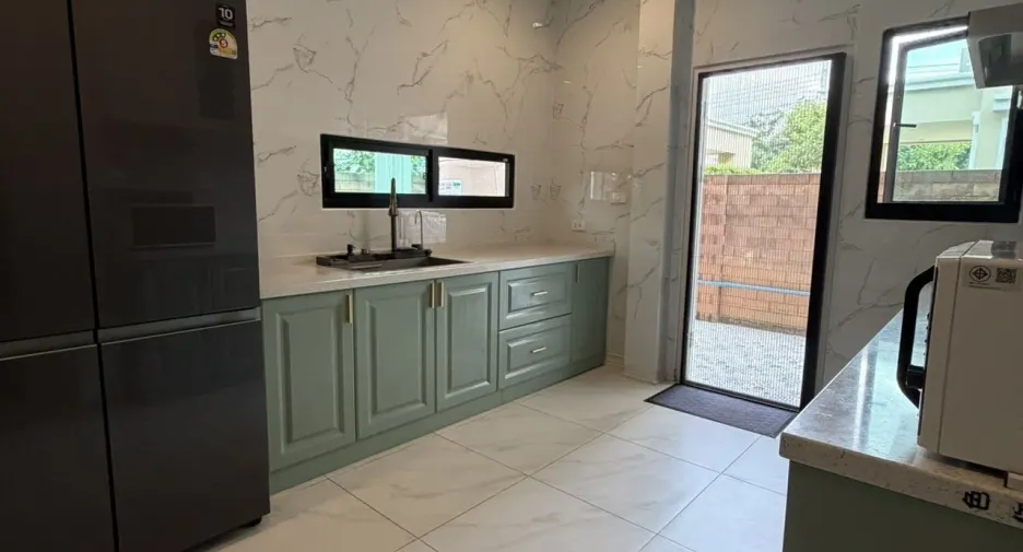 Casa en alquiler y en venta de 4 habitaciones en Mae Rim, Chiang Mai