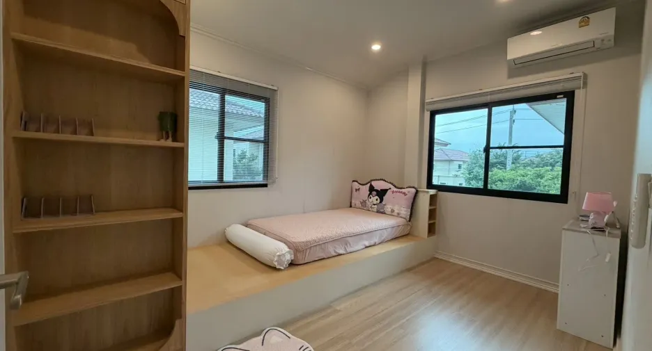 Casa en alquiler y en venta de 4 habitaciones en Mae Rim, Chiang Mai